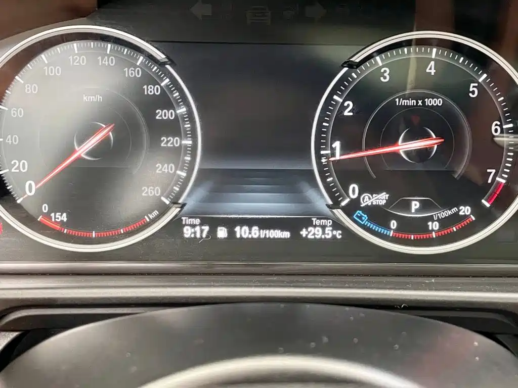BMW 5 Series — миниатюра 15