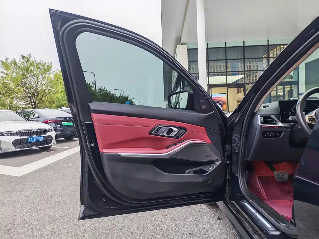 BMW 3 Series — миниатюра 9