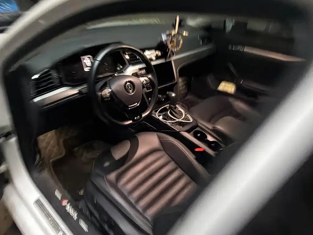 Volkswagen Lamando — миниатюра 2