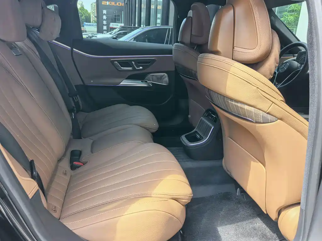Mercedes-Benz E-Class E 2025 E 300 L Luxury