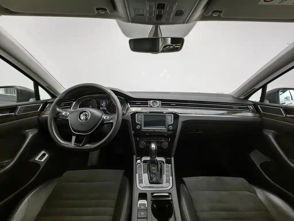 Volkswagen Magotan — миниатюра 5