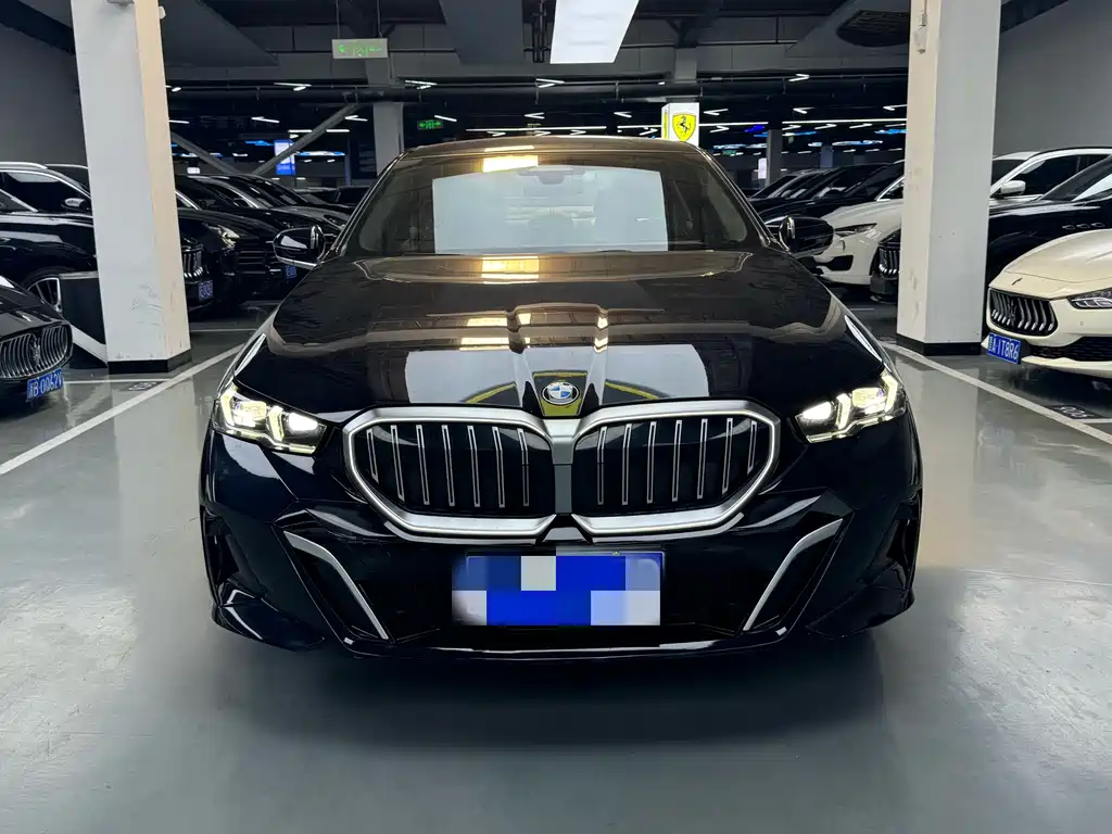 BMW 5 Series 5 2025 525Li Luxury