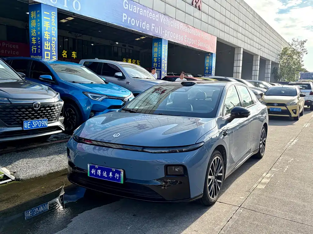 Leapmotor Ноль один.