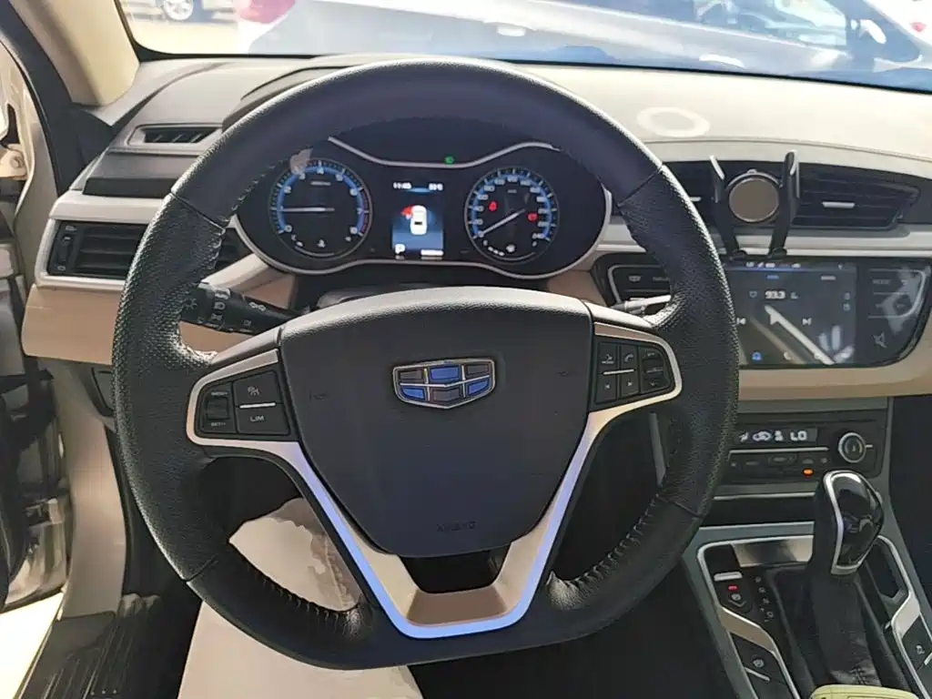 Geely Emgrand — миниатюра 11