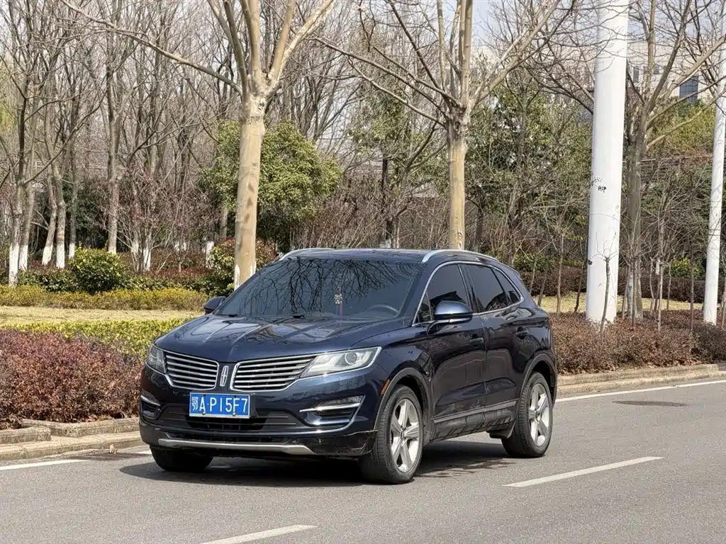 Lincoln MKC 2015