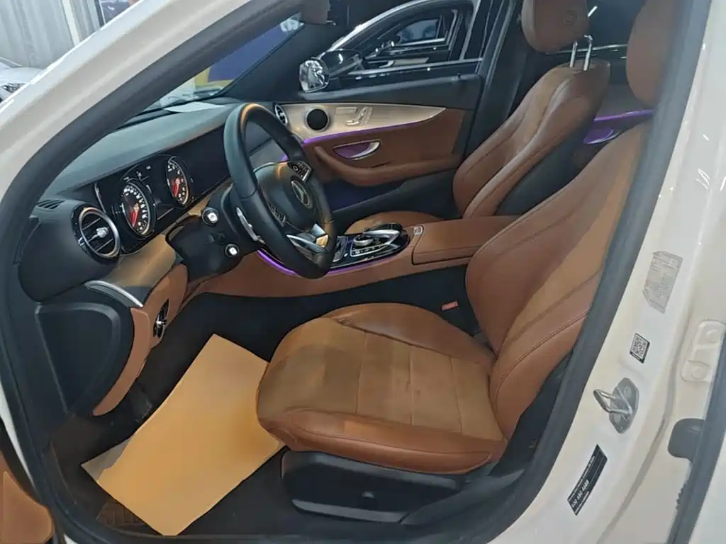 Mercedes-Benz E-Class — миниатюра 15