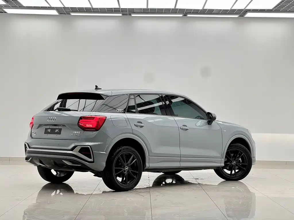 Audi Q2L — миниатюра 8