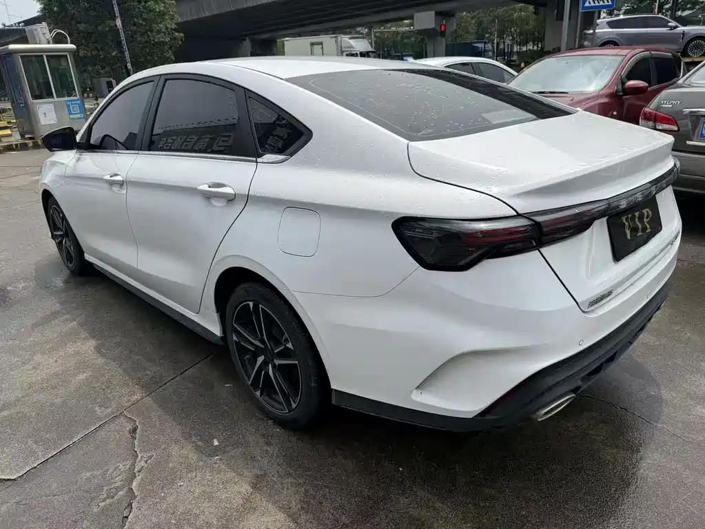 Geely Binrui — миниатюра 15
