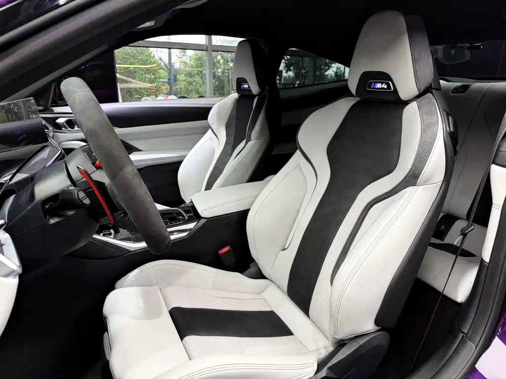 BMW M4 — миниатюра 8