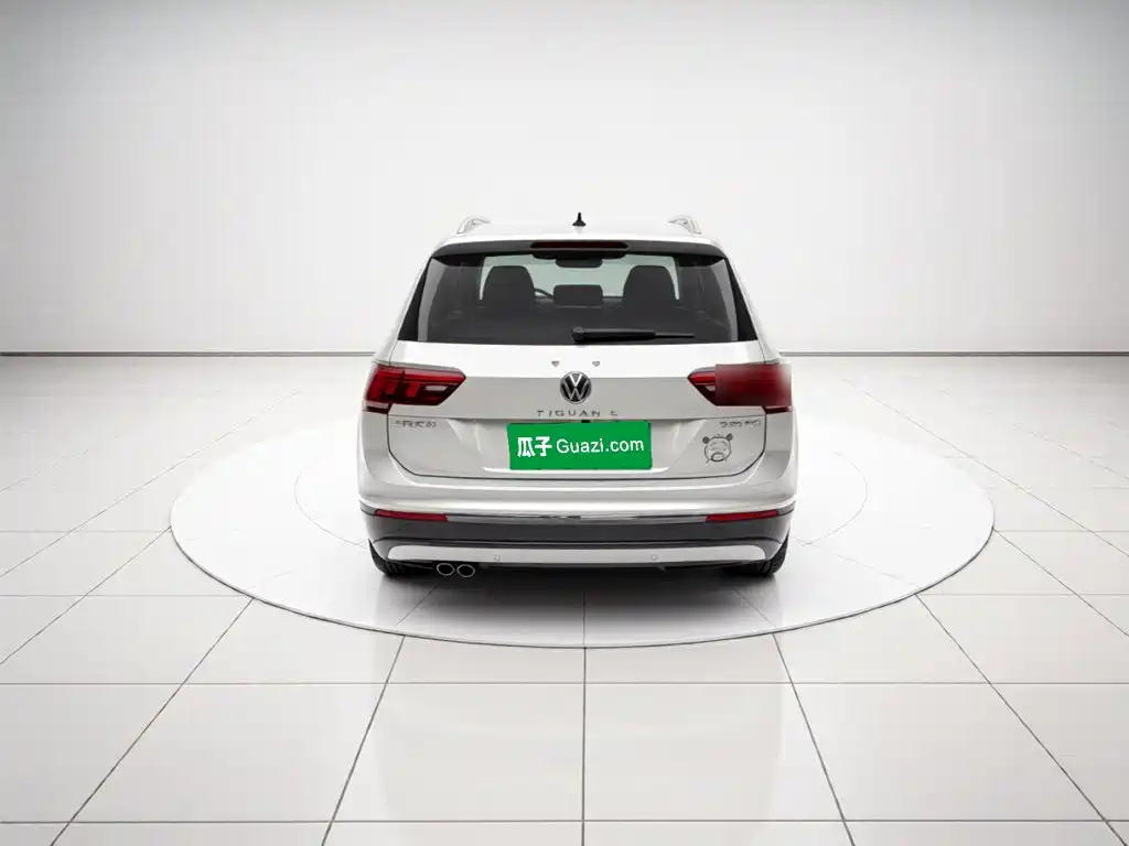 Volkswagen Tiguan L — миниатюра 5