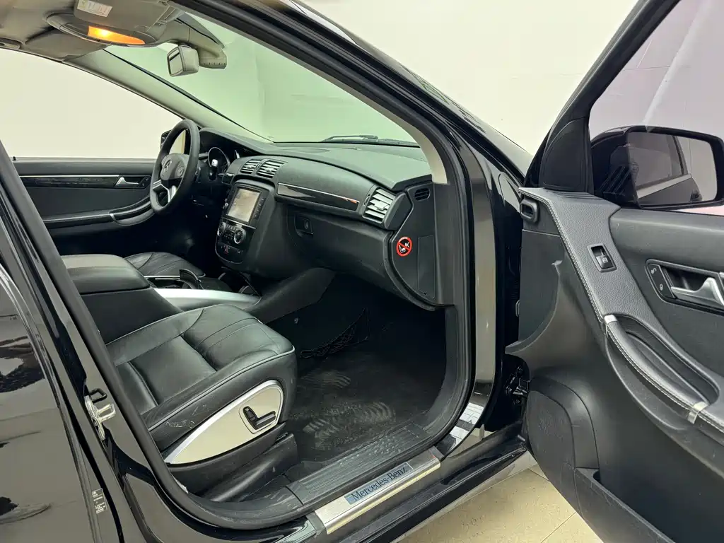 MERCEDES-BENZ R CLASS