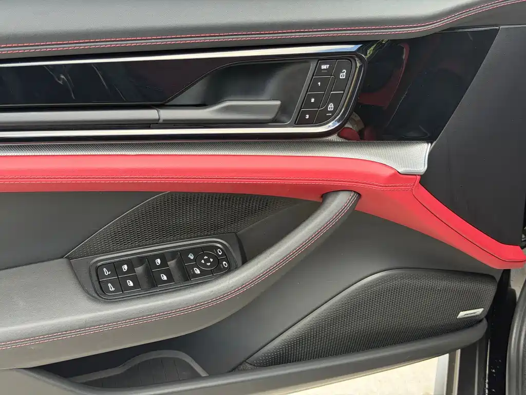 Porsche Panamera — миниатюра 15