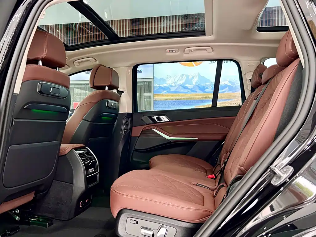BMW X7 — миниатюра 10