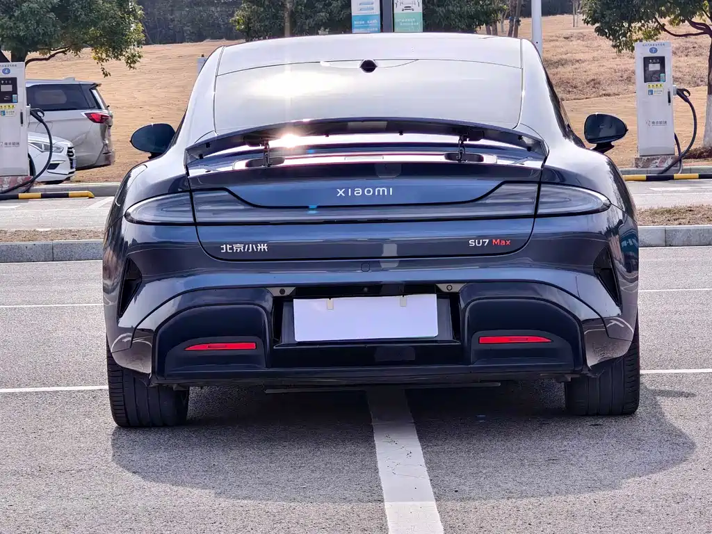 XIAOMI CAR XIAOMI SU7