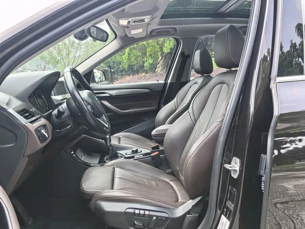 BMW X1 — миниатюра 10