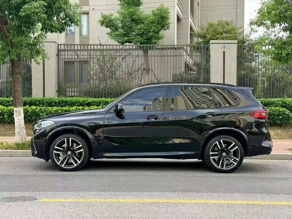 BMW X5 M — миниатюра 13