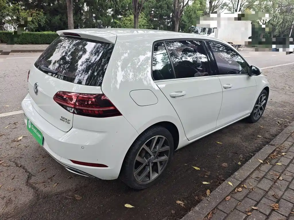 Volkswagen Golf — миниатюра 4