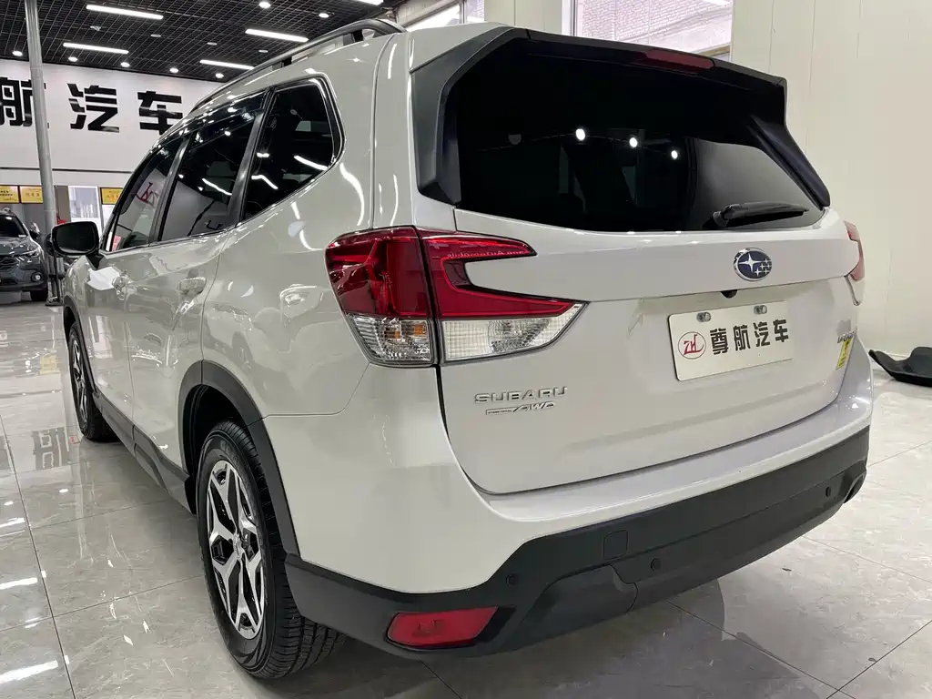 Subaru Forester 2022 2.0i AWD Luxury EyeSight