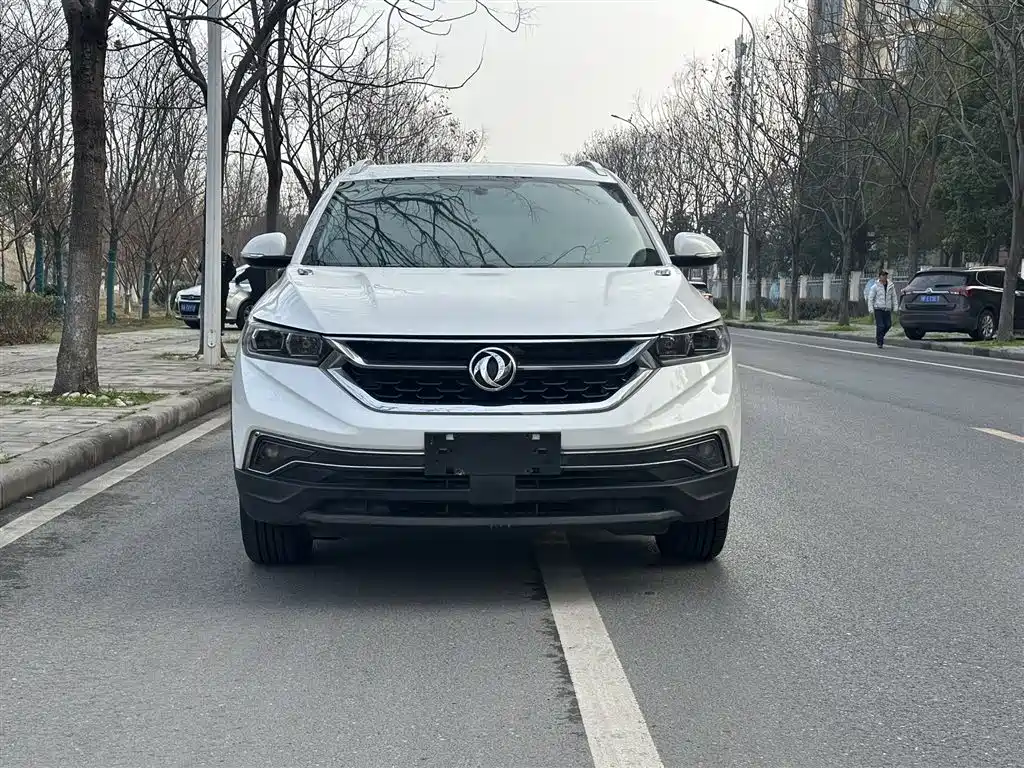 DONGFENG AX7