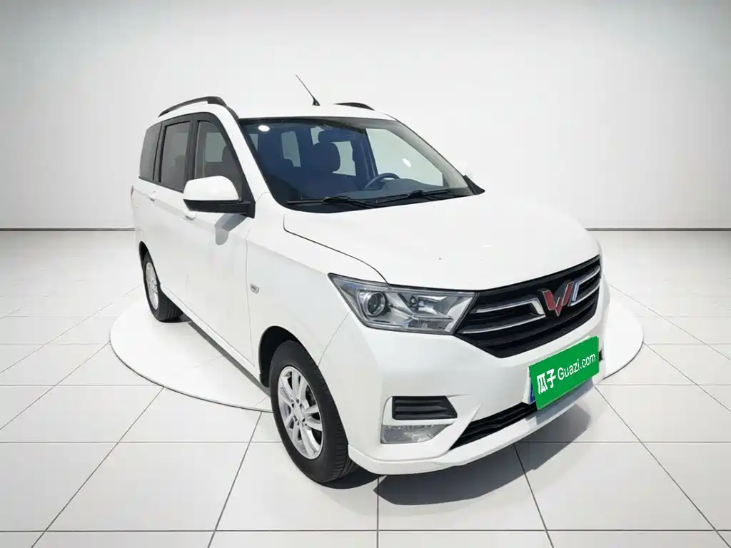 Wuling Hongguang — миниатюра 3