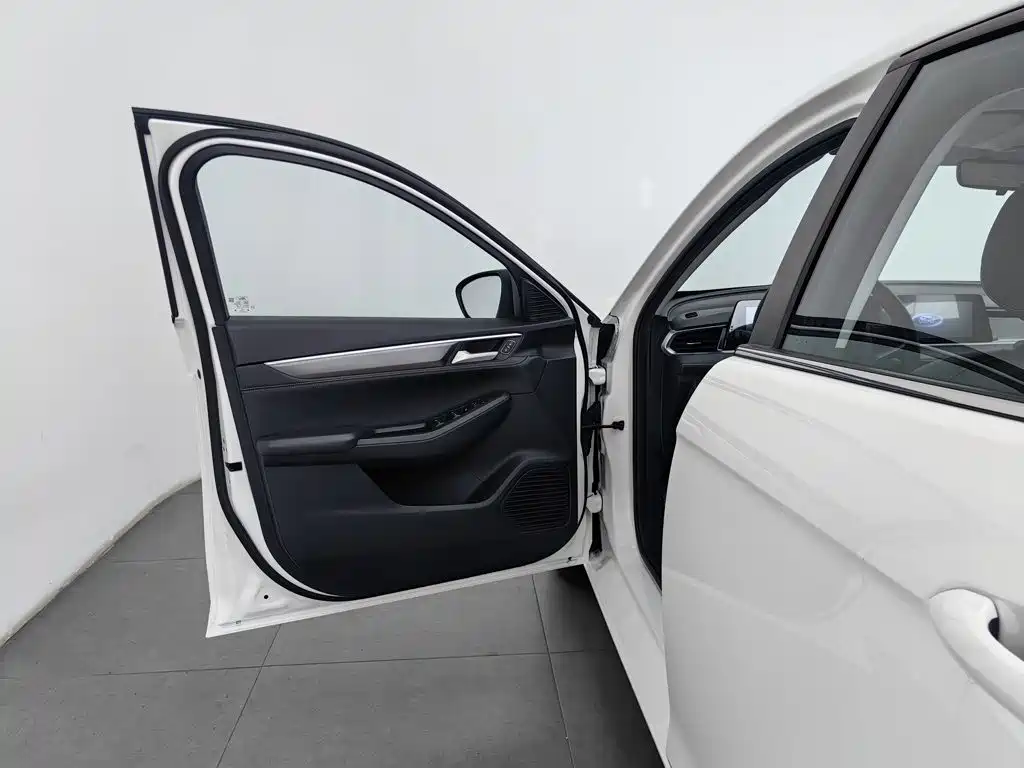 Ford Escort — миниатюра 8