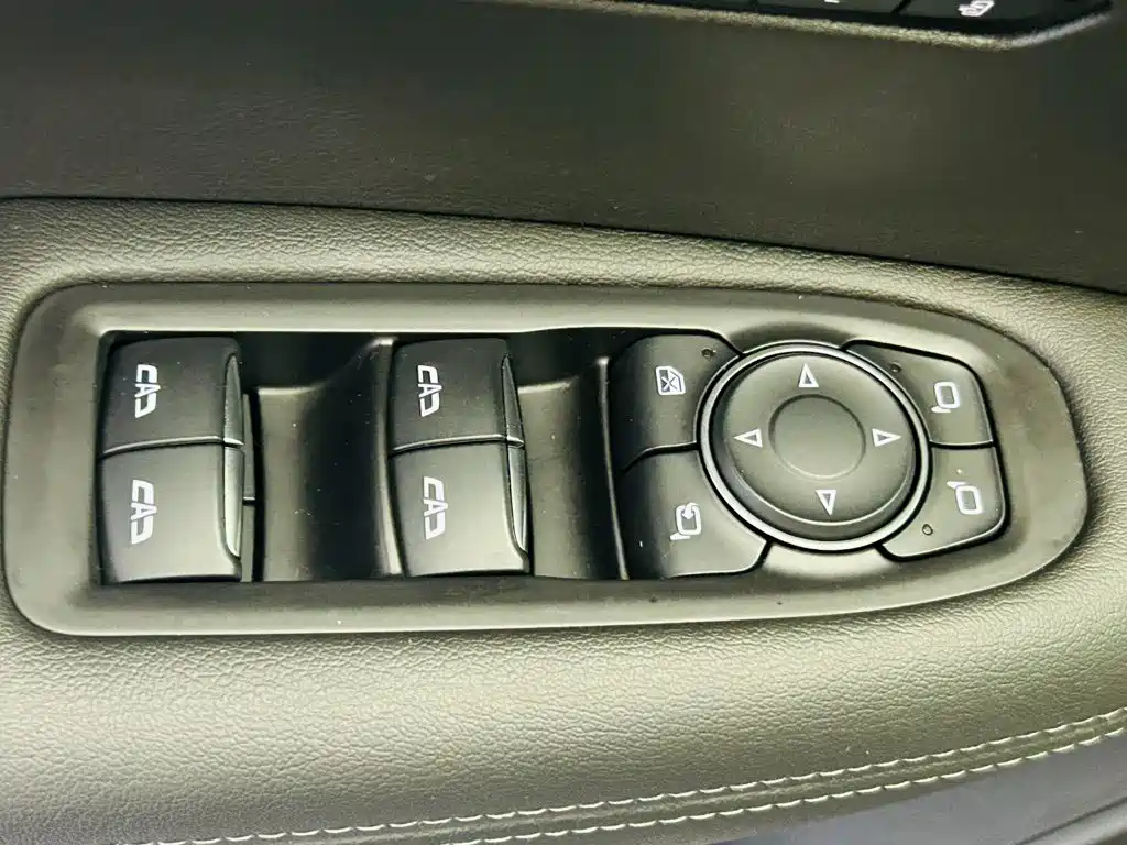 Cadillac XT6 — миниатюра 18