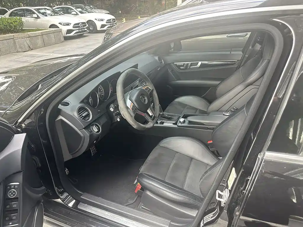 Mercedes-Benz C-Class AMG — миниатюра 2