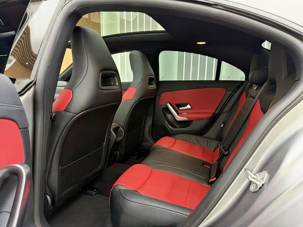 Mercedes-Benz CLA AMG — миниатюра 8