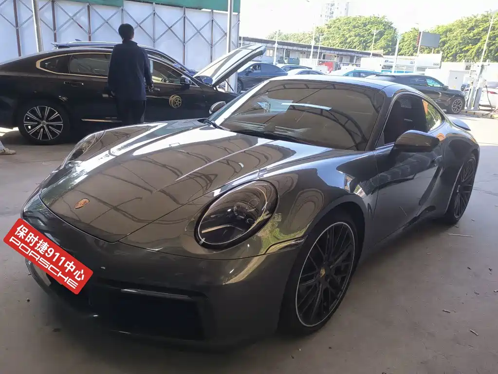 Porsche 911 2021