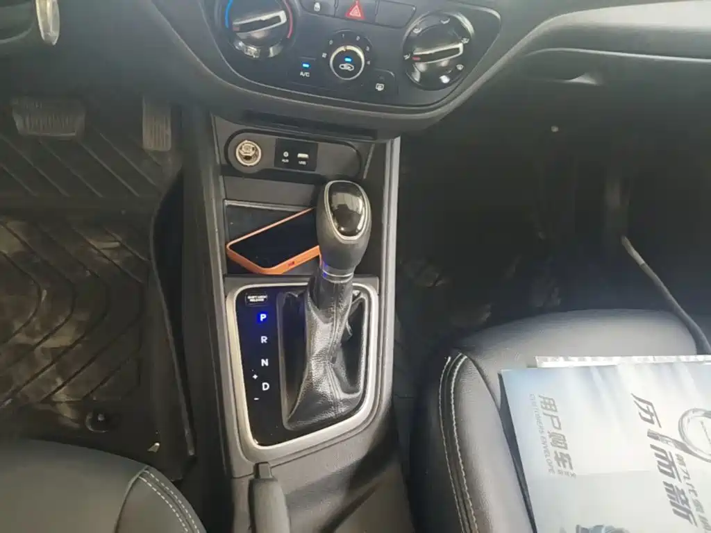 Hyundai Verna RV — миниатюра 14