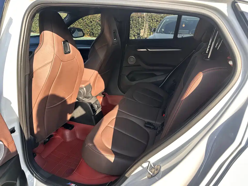 BMW X2 2022 sDrive25i