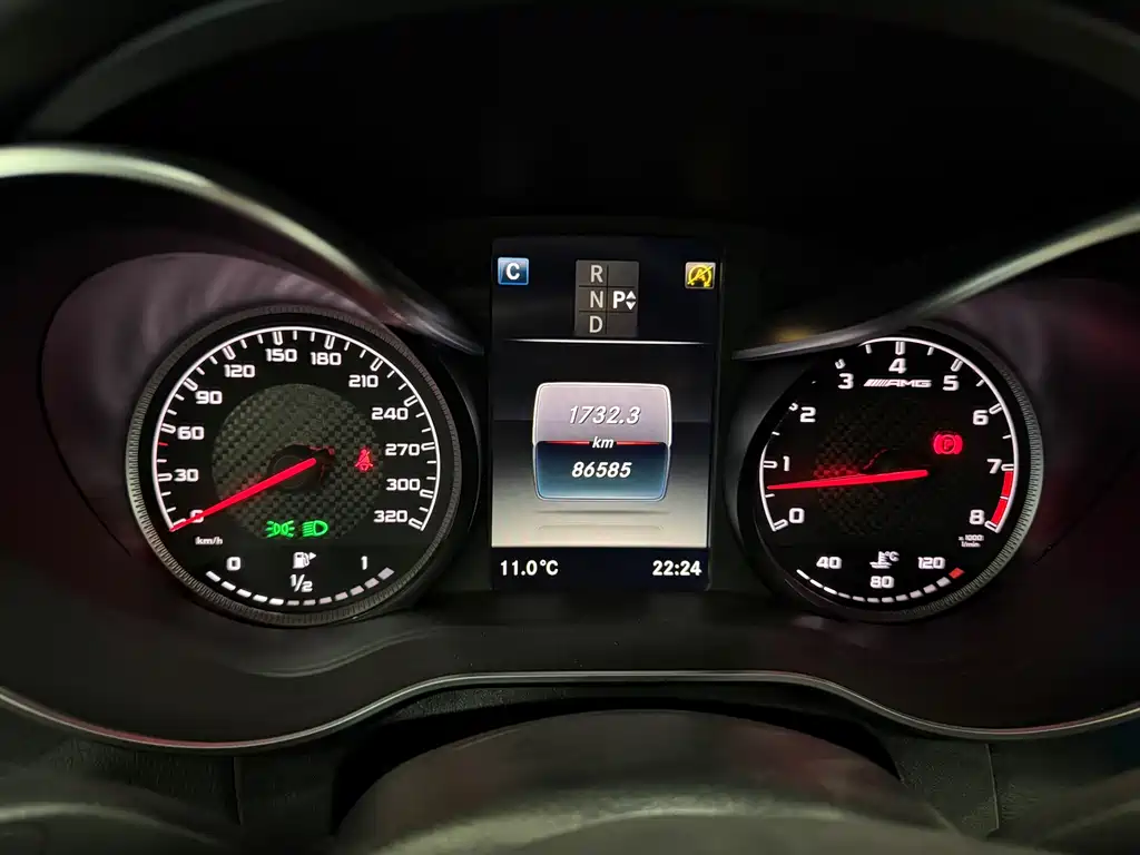 MERCEDES-BENZ C CLASS AMG