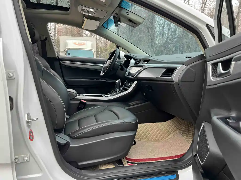 GEELY AUTOMOBILE EMGRAND GS