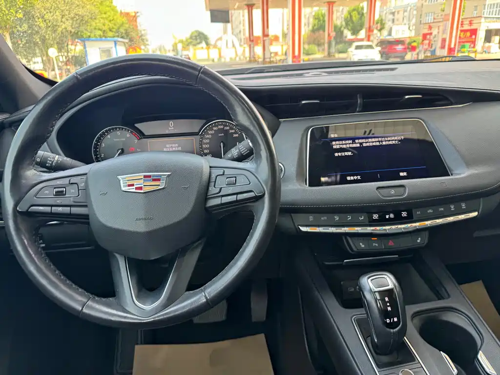 Cadillac XT4 — миниатюра 14