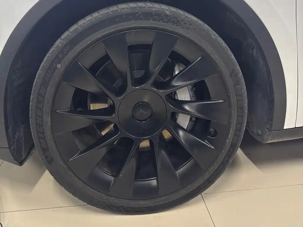 Tesla Model Y — фотографии объявления, Фото 11