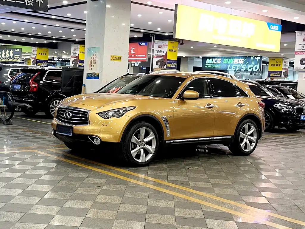 Infiniti QX70 2014