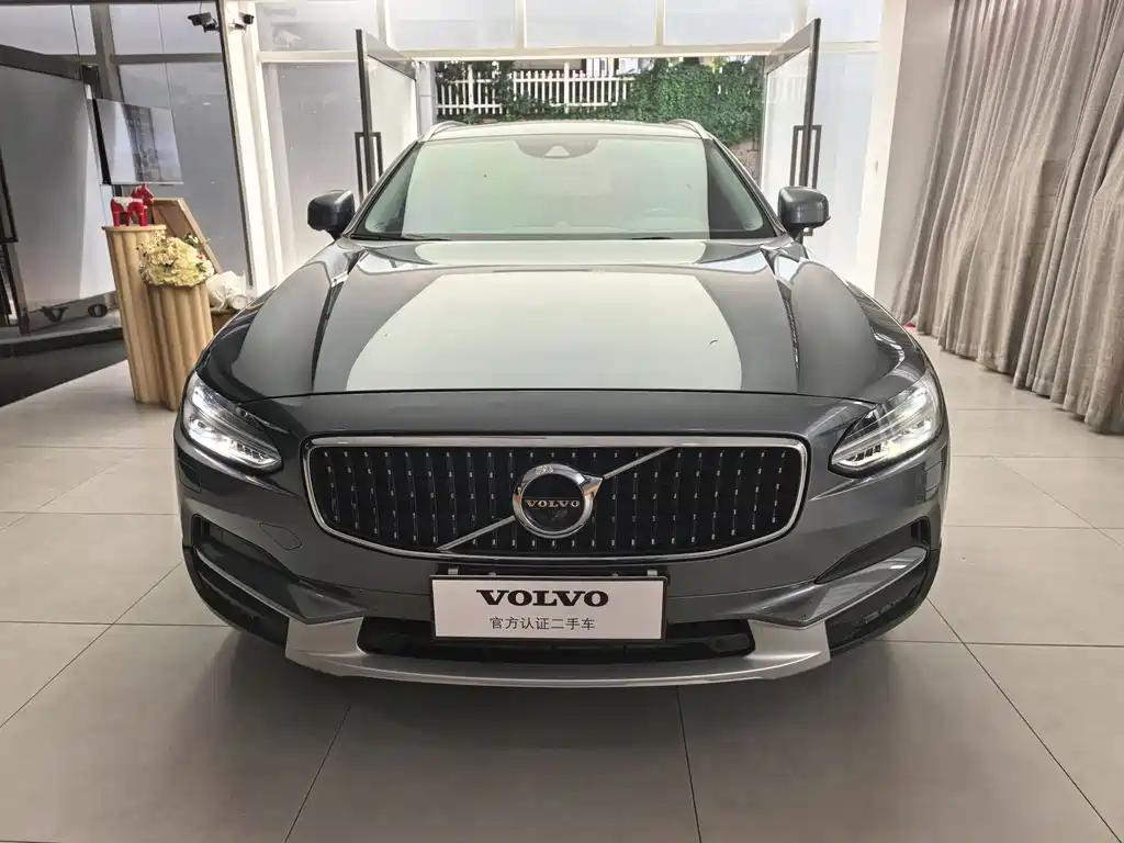 Volvo V90 2017 Cross Country T5 AWD