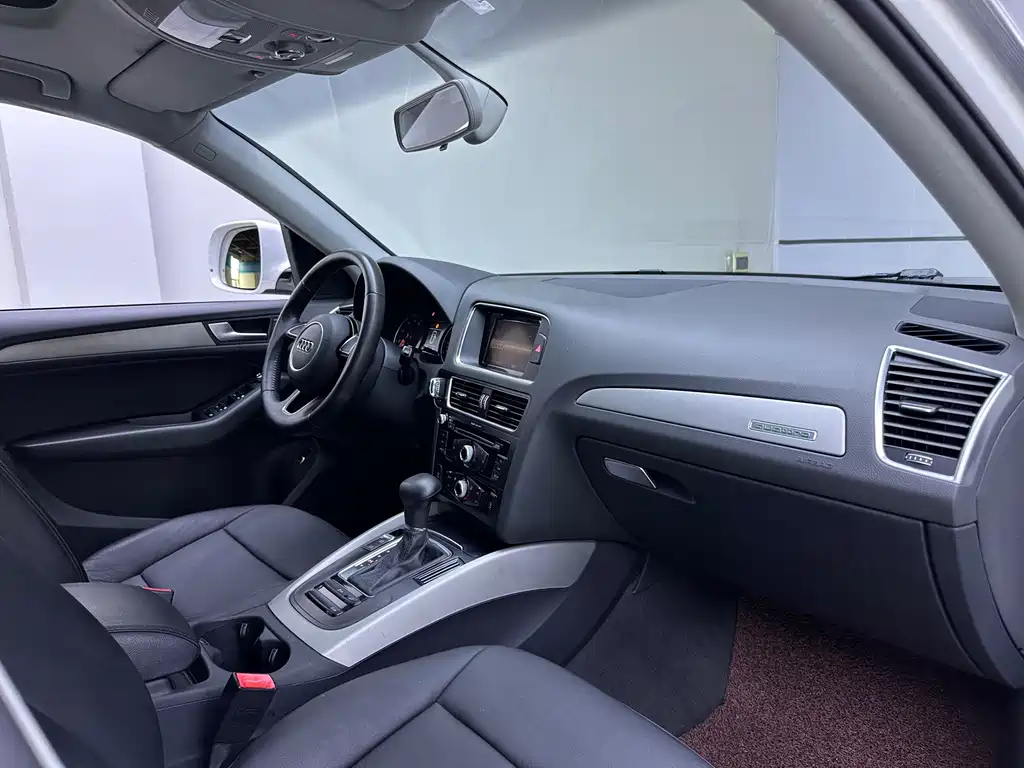 Audi Q5 — миниатюра 11