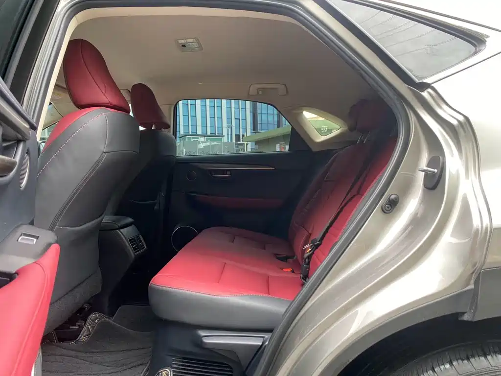 Lexus NX 2020 200 VI