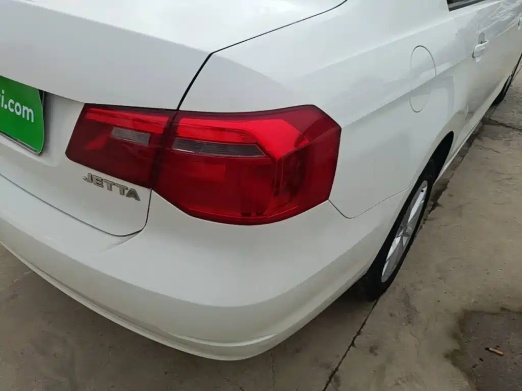Volkswagen Jetta — миниатюра 8