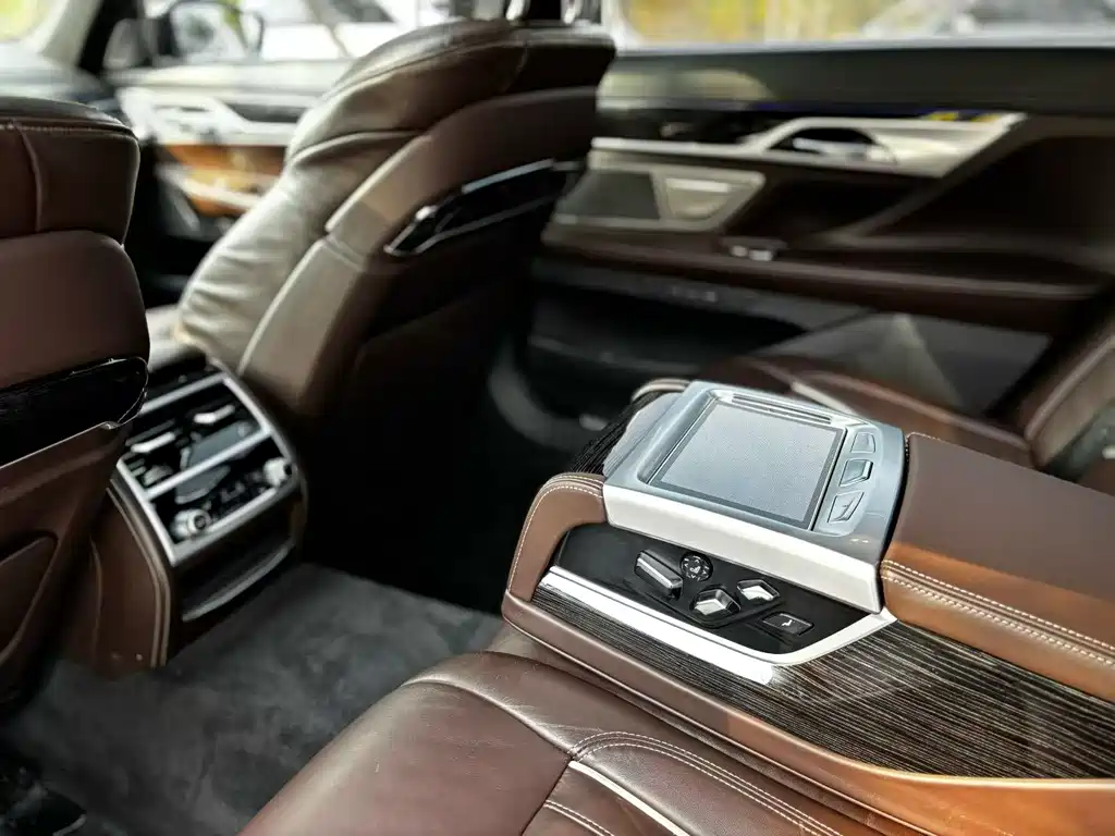 BMW 7 Series 7 2019 730Li M Sport