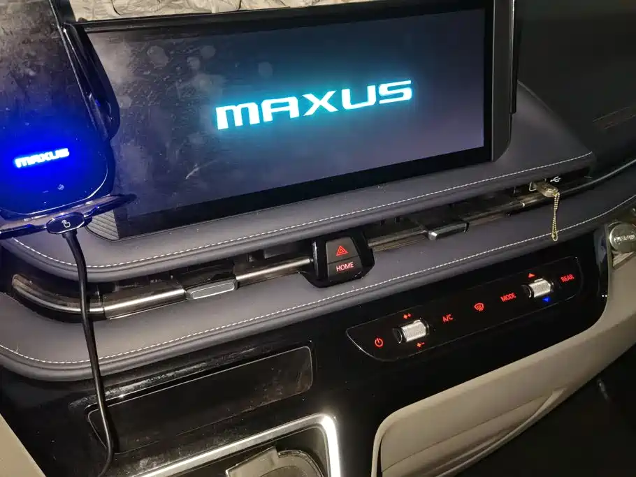 Maxus V70 — миниатюра 13