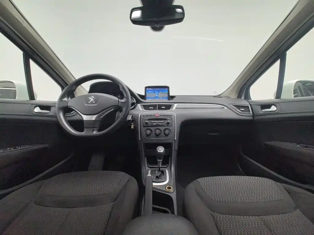 Peugeot 308 — миниатюра 5