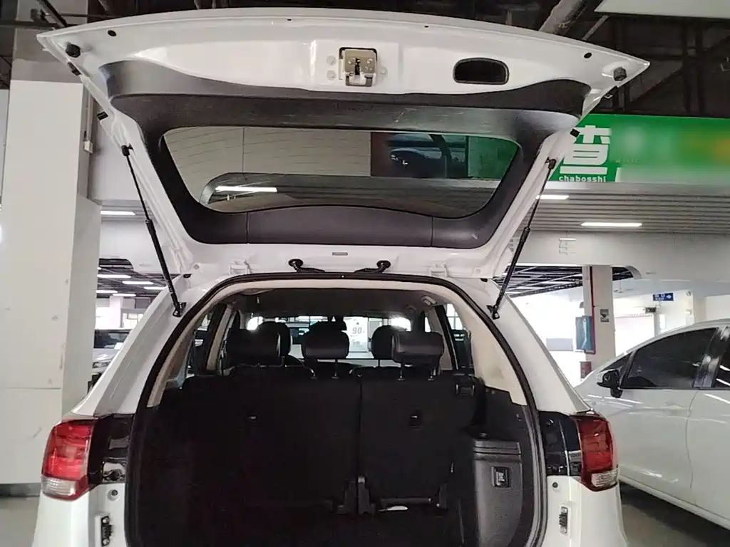 Mitsubishi Outlander — миниатюра 19