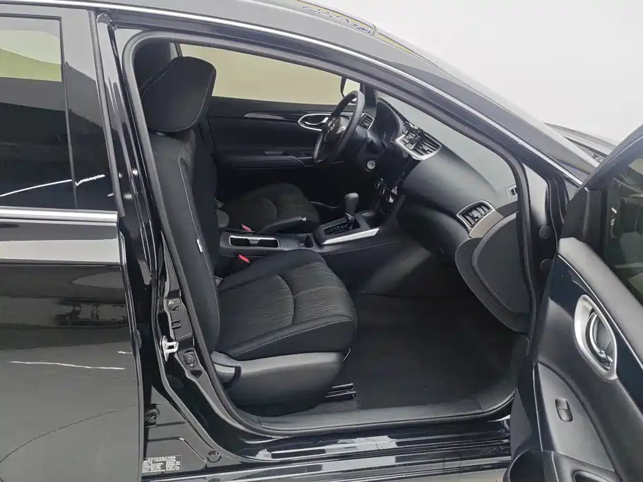 Nissan Sylphy — миниатюра 8