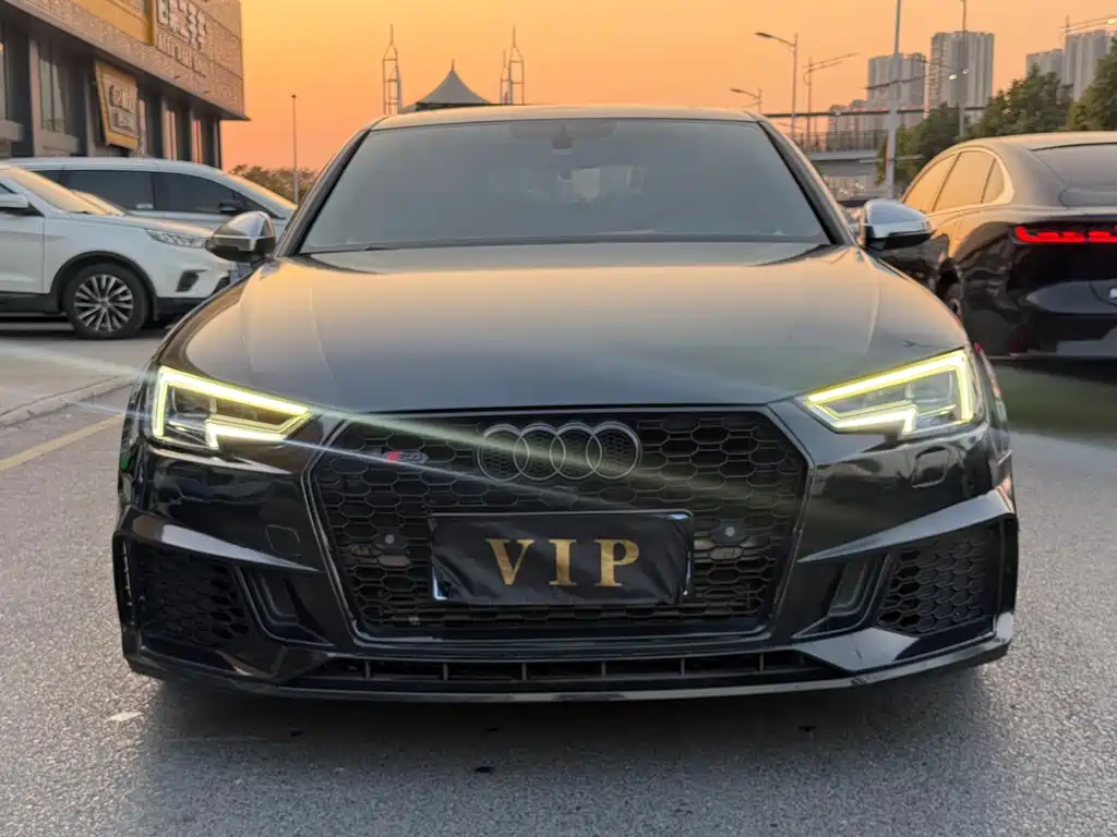 Audi A4L 2019 45 TFSI quattro Sport VI