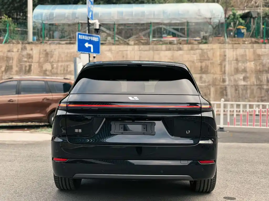 Li Auto IDEAL L7