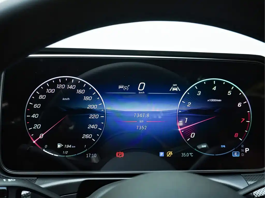 Mercedes-Benz C-Class — миниатюра 16
