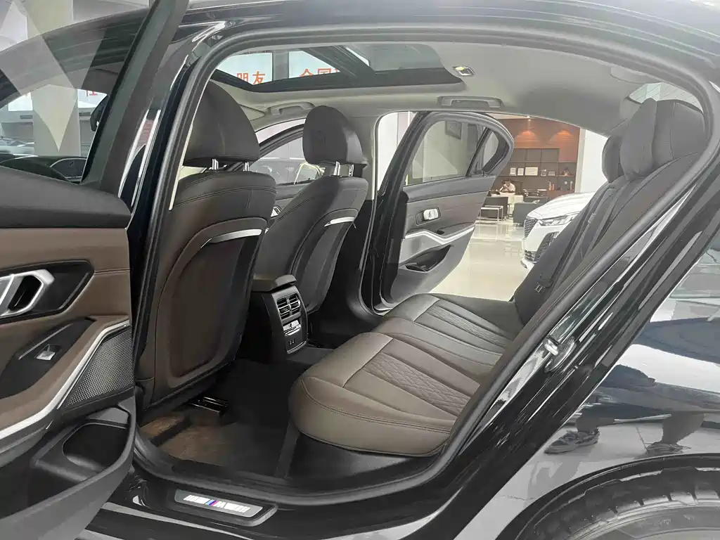 BMW 3 Series — миниатюра 10