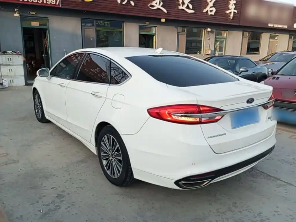 Ford Mondeo — миниатюра 5